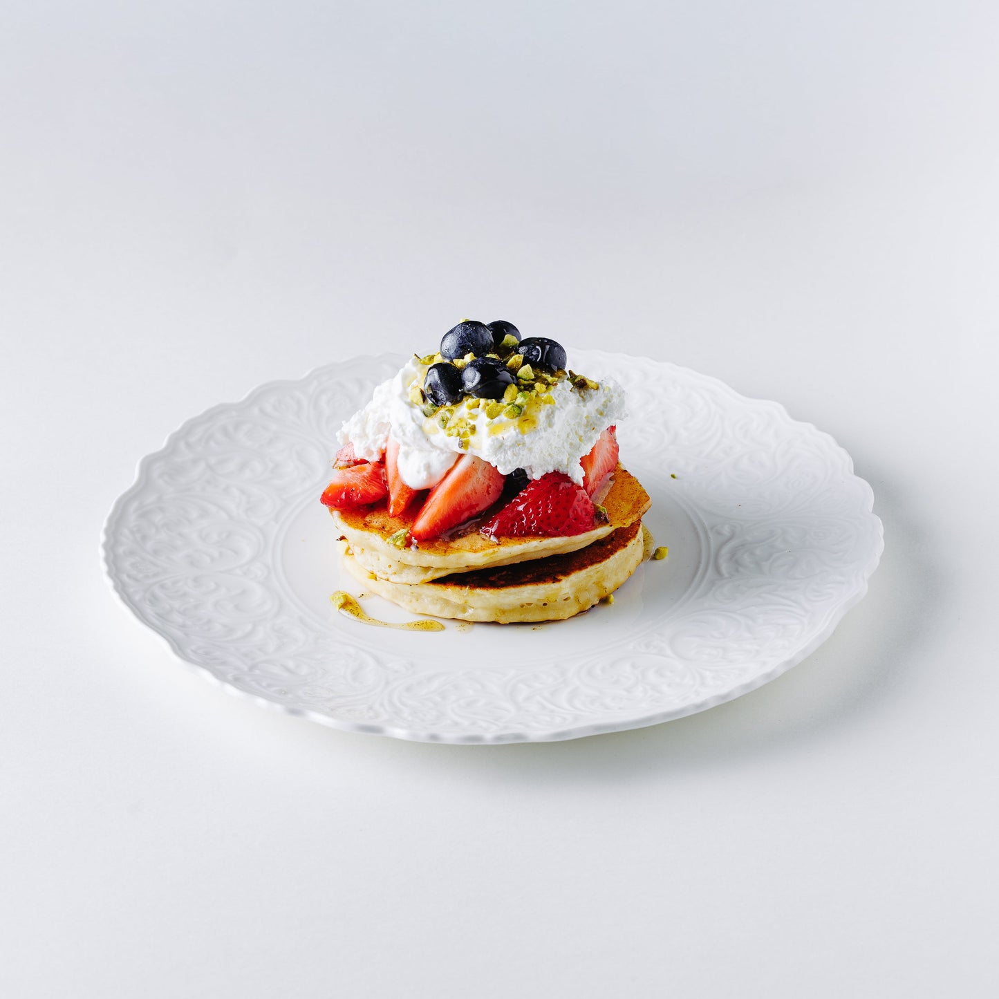 Pancakes cu lavandă și fructe de pădure